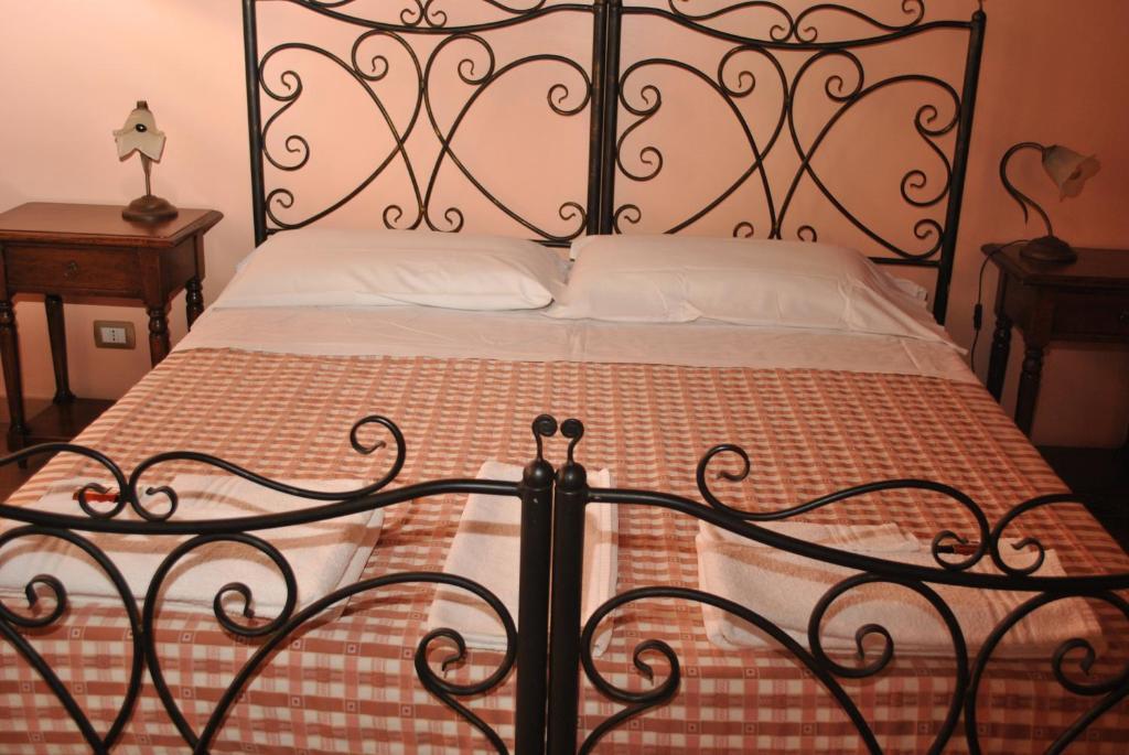 Agriturismo Borgo San Nicolao Randazzo Habitación foto